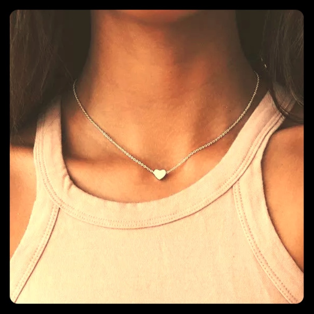 Chic Silver Heart Choker Necklace